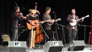 Laurie Lewis & the Right Hands - If We Make it Through December