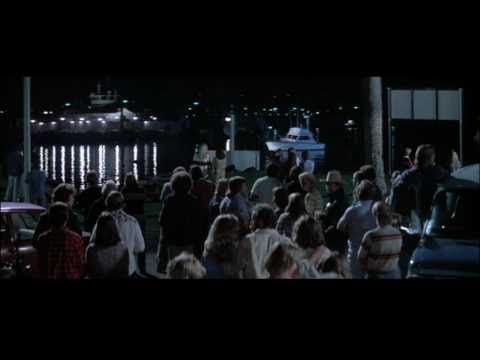 Tentacles (1977) clip