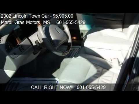 2002 Lincoln Town Car Signature - for sale in Raymond, MS 39