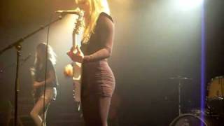 I am down - From friends to lovers - Plastiscines live @ la maroquinerie 16/03/2010