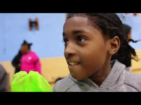 Detroit rapper Peezy, kash doll, icewear vezzo pulled up to Holiday event