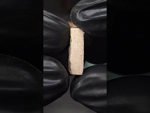 حجر اكاسيد منغنيز شجري طبيعي