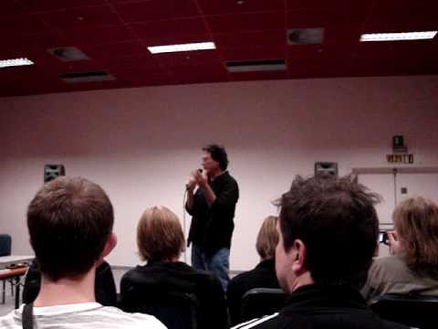 Richard Hatch : Apollo and Tom Zarek from Battlestar Gallactica