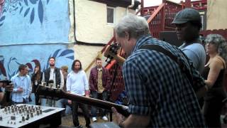 TWISTER BABY-LITTLE RED ROOSTER