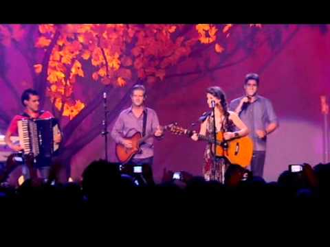 Não Precisa - Paula Fernandes + Victor & Leo (2011)