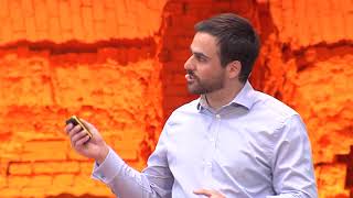 Cloud immigration; the advent of AI | Eduardo Aguilar | TEDxCibeles