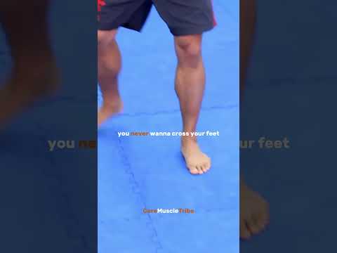 Basics of footwork in MMA and Muay Thai !
