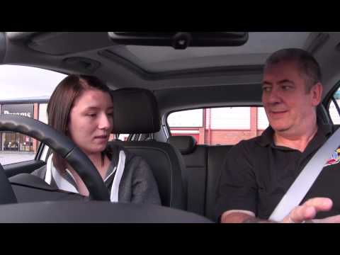 Bobby Jo's driving lesson 14 - Bay parking (M4)