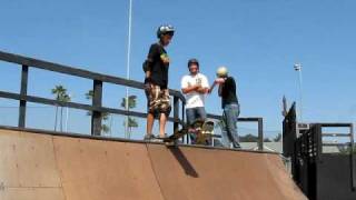 preview picture of video 'YMCA skate park wooden bowl'