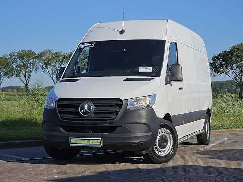 Mercedes-Benz eSprinter video miniatura