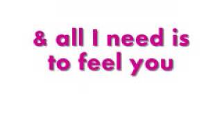 Hilary Duff Reach Out (and touch me) LYRICS