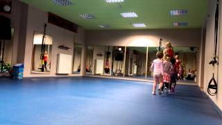 preview picture of video 'Melani Fitnes ovis torna Gyömrő 15-01-13 2'