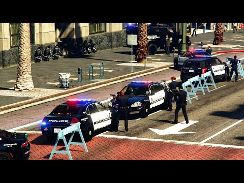 GTA 5 LSPDFR Playing As A Cop Episode #102 - Pacific Bank Robbery (Shootout/Hostage Rescue, Pursuit)