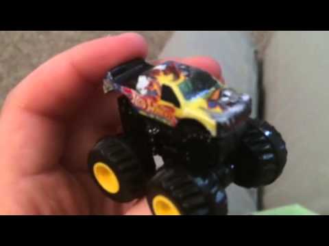 The new mini monster truck play set