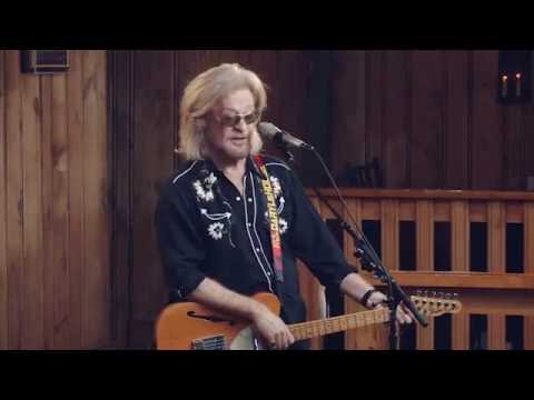 Live From Daryl's House - "Waiting For Superman"