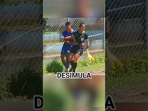 Que le dijo ella? #futbol #fútbol #futebol #futbolmexicano #soccer #shorts #shortvideo #short #fyp