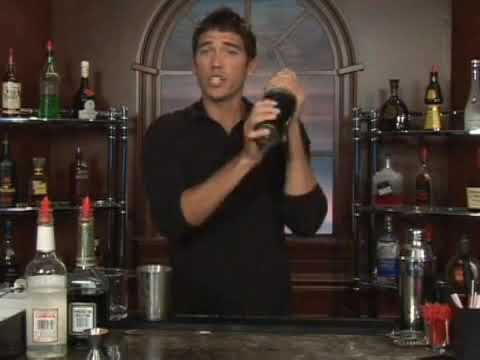 How to Make the Alexander's Sister Mixed Drink