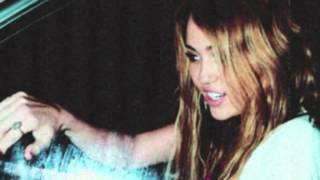 Miley Cyrus - Burned Up The Night - Lyrics