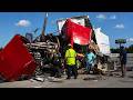 Truck Driver Fails To Stop And Triggers Massive Highway Pileup American Truck Drivers