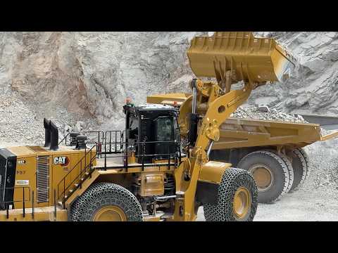 Brand New Cat 992 Wheel Loader & Cat 777 Dumpers In Action!! Interkat SA - 4K