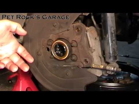 How To Replace Axle Seals & Bearings In Ford 7.5 & 8.8 Differential - Ford Mustang
