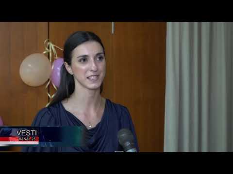 Opština Odžaci obezbedila školske torbe i pribor za đake prvake