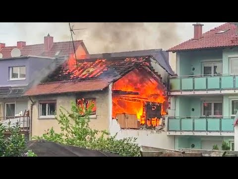 [RESIDENTIAL BUILDING IN FIRE & EXPLOSION] RESIDENTS RESCUED VIA JUMPING BAG | FIRE DEPARTMENT IN...