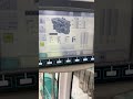 Riproduci video