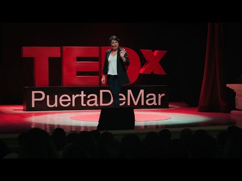 Los perros de la calle se han vuelto invisibles | Gloria Cortez | TEDxPuertaDeMar
