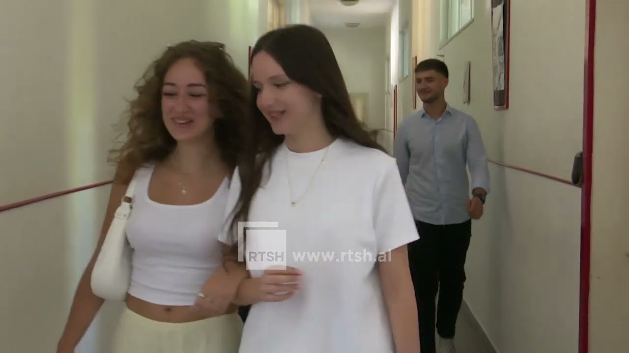 Gjashtë medalistë të artë në “28 Nëntori” në Shkodër, të rinjtë rrëfejnë rrugëtimin e tyre dhe planet për studimet universitare
