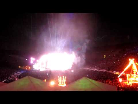 Swedish House Mafia Drops "One" at 2010 Electric Daisy Carnival (EDC)