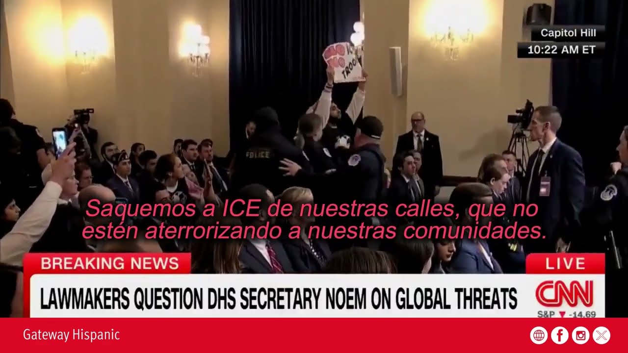 Two anti ICE clowns are expelled from Capitol Hill