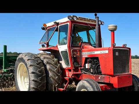 ALLIS-CHALMERS Two Twenty Landhandler Tractor