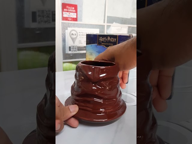 Vídeo relacionado con Blue Sky Studios Taza de cristal de Harry Potter con tapa de sombrero de clasificación y pajita, diseño rojo transparente, regalo mágico para los fans de Harry Potter