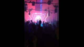 Hardwell &amp; W&amp;W feat. Fatman Scoop - Don&#39;t Stop The Madness