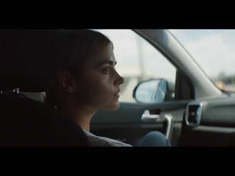 The Cry (2018): Joanna gives birth to a son