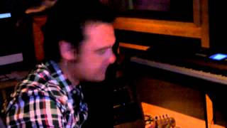 Artisten Ellen Xylander i studio, behind the scenes "Somebody"