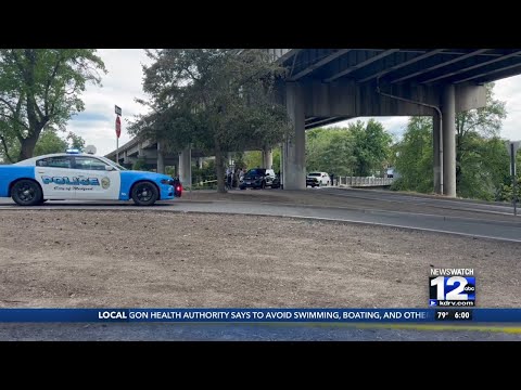 Police investigating shooting south of Hawthorne Park