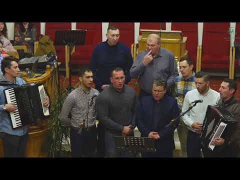 Rasuna pe pamant, un glas ceresc si sfant  /  Grupul Levitii Domnului