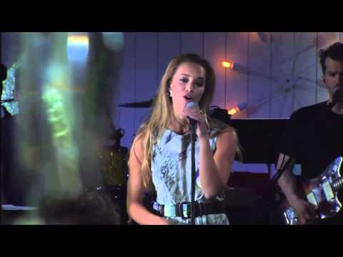 Agnes Carlsson   En sån karl Så mycket bättre)