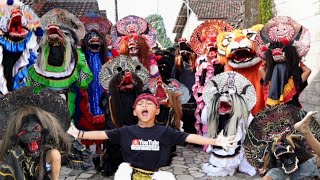 Download lagu Vicho Konvoi Barongan Bersama Teman_temannya || Arak_arakan Barongan mp3