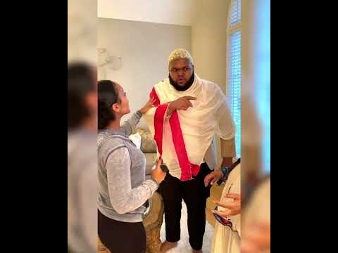 Foreign Dads don't play about their daughters