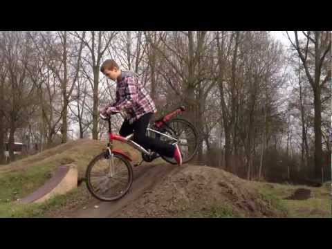 hoe val je van een fiets af nou zo