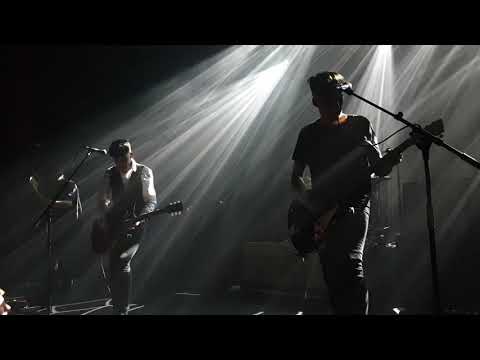 Last Train - House On The Moon / Live @ Le Trianon, Paris / 06.11.2019
