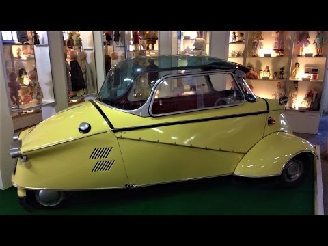 Schloss Egeskov Veteran Museum Automobile Motorrad Flugzeuge