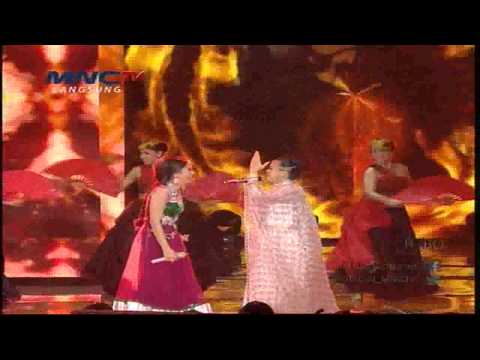 Eny KDI feat Wulan Alora KDI " Dhoom Machale " - Konser Seleksi KDI 2015 (16/3)