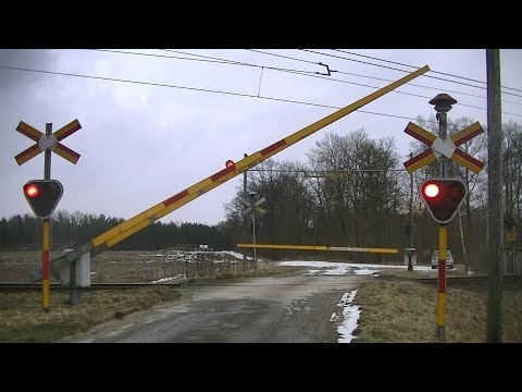 Spoorwegovergang Vankiva (S) // Railroad crossing // Järnvägsövergång