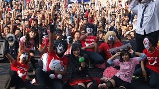 preview picture of video 'Doki Doki Morning Flashmob (Live Vers SmaN 1 Cikarang) - Win YourHonor | Huawei Flashmob Competition'