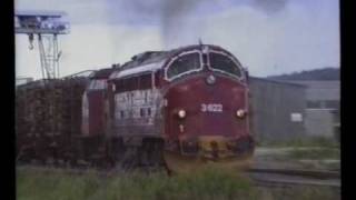 preview picture of video 'NSB Di 3.622 - Di 2.825 Kirkenær 1993'