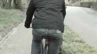 preview picture of video 'Het Grote Fietspadenrapport in Dilbeek'